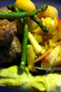 IMG_0203 Nötfärsbiffar med fänkålscrudité från Kocken och jag